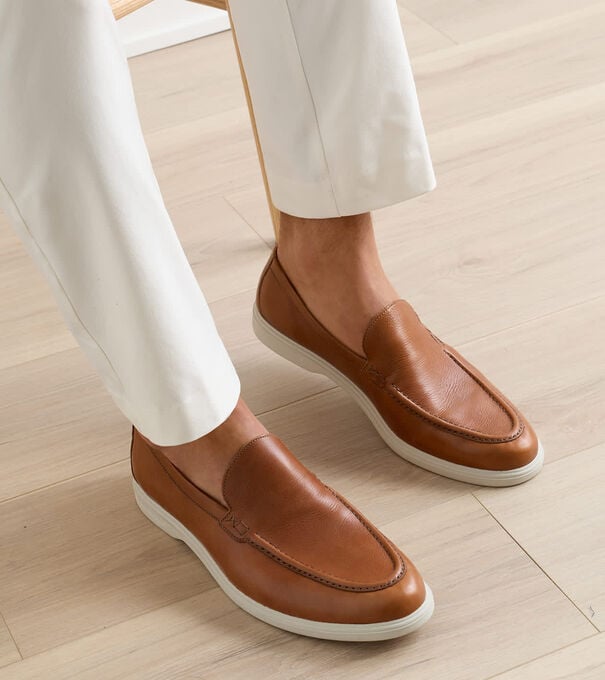 Excursionist Leather Venetian Loafer - Alternate Image 1