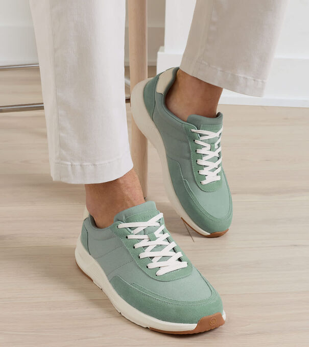 Journeyman Sneaker - Alternate Image 1