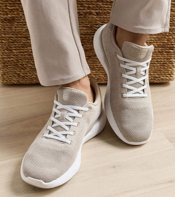 Glide V3 Sneaker - Alternate Image 1