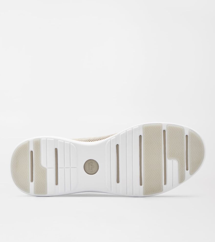 Glide V3 Sneaker image number 9